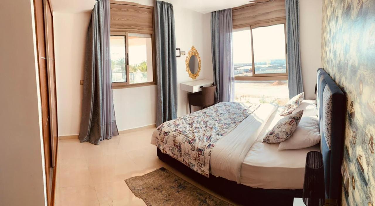 Puerto Marina Apartment Асила Екстериор снимка