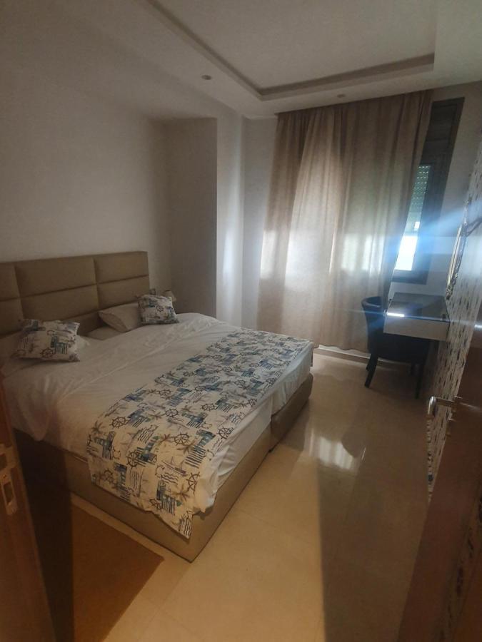 Puerto Marina Apartment Асила Екстериор снимка